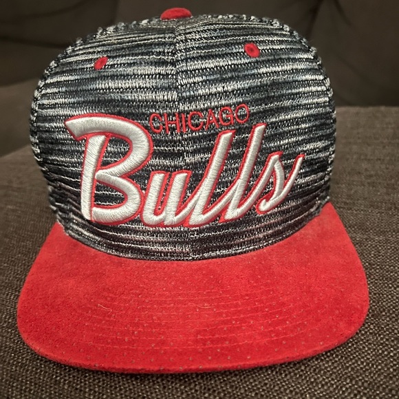 Mitchell & Ness Other - Mitchell & Ness NBA Chicago Bulls Space Knit Adjustable Hat Black Grey Red